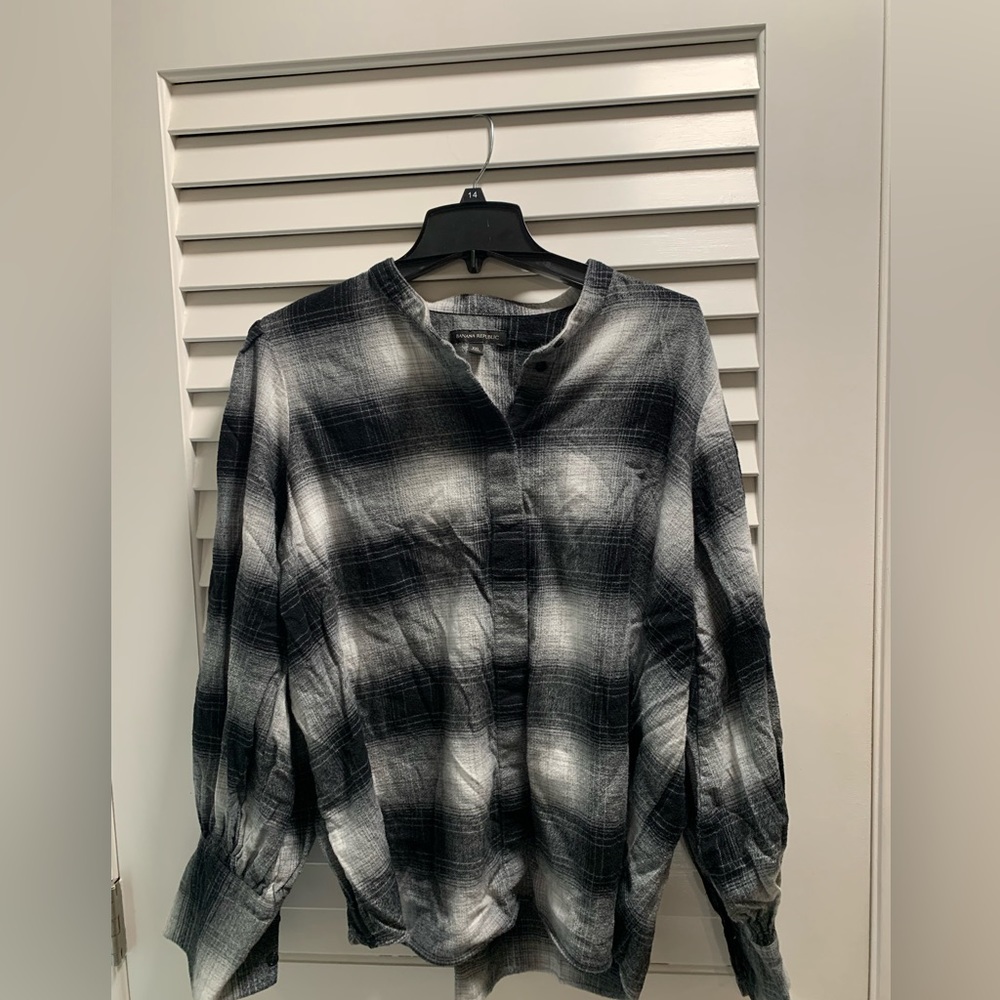 Women’s Banana Republic flannel shirt